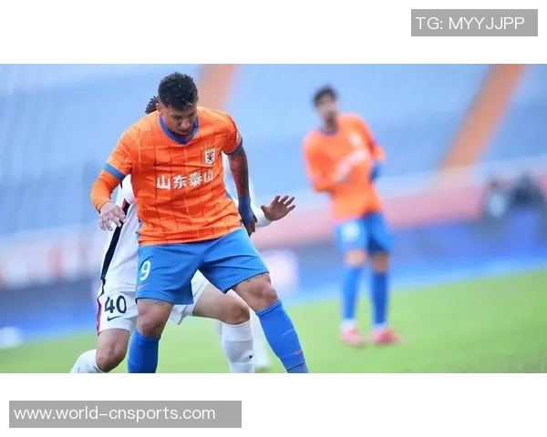 克雷桑身穿巴西9号球衣现场助威激情对决韩国队