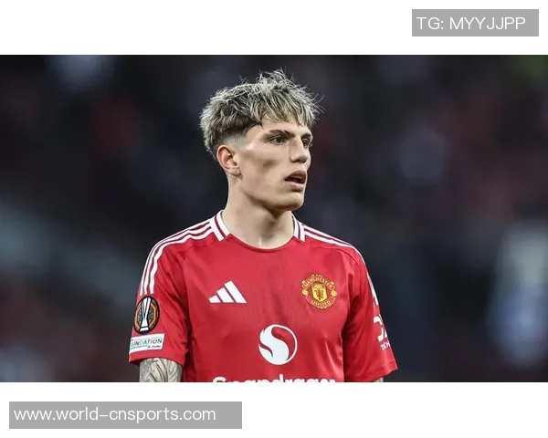 曼联新星曼的家庭背景揭秘:阿森纳球迷父母教他谦逊之道 曼联新星曼的家庭背景揭秘:阿森纳球迷父母教他谦逊之道