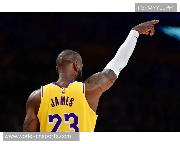 詹姆斯球迷起诉案引发律师笑声背后的故事与争议 詹姆斯球迷起诉案引发律师笑声背后的故事与争议